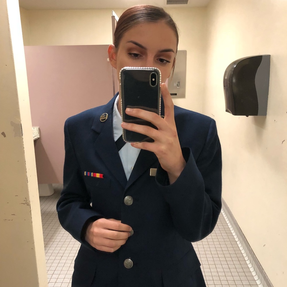 Meet your Posher, Kyli